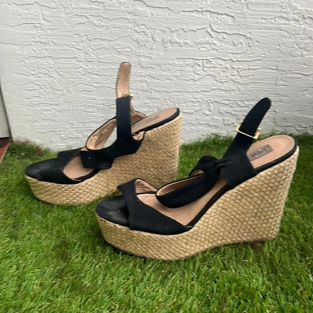Steve Madden Wedges - Black Straw - Buckle Size 7.5